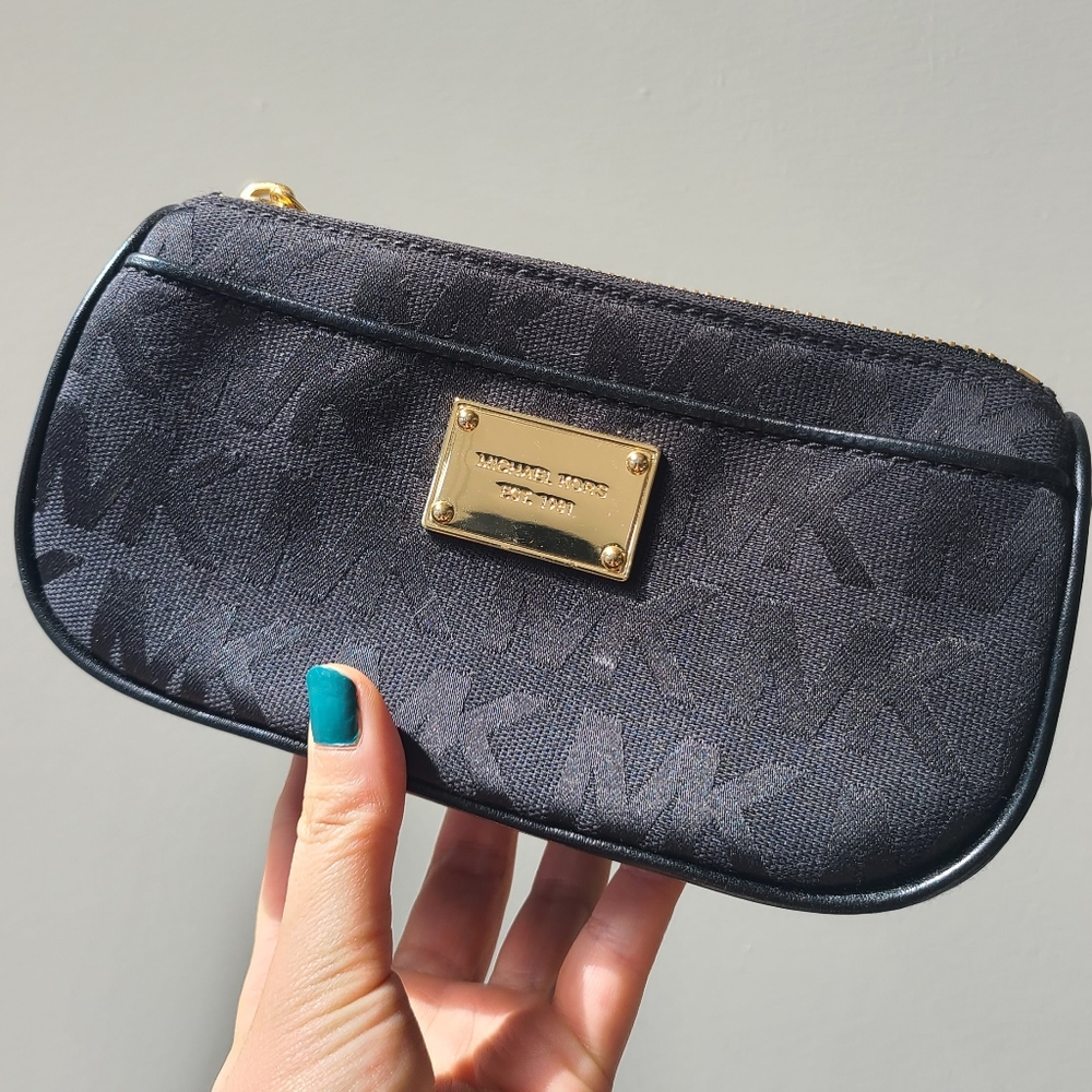 Black Michael Kors Makeup pouch